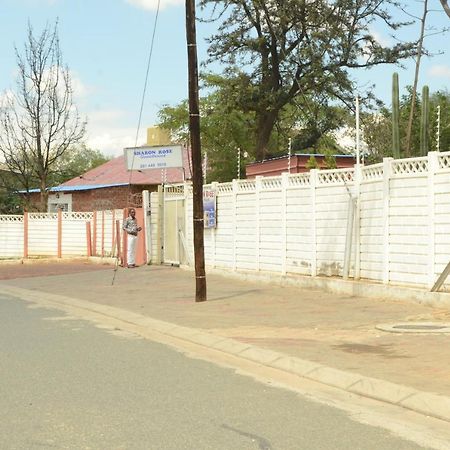 Sharon Rose Guesthouse Windhoek Exterior photo